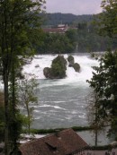 Vue des chutes du Rhin en septembre 2008. Cliché personnel