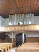 Vue de l'orgue Kuhn neuf (2007) de la Bergkirche de Rheinau. Cliché personnel (sept 2008)