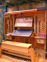 Vue sur la console de l'instrument à 4 claviers. Cliché personnel