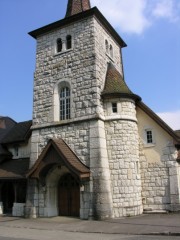 Eglise catholique de Cernier. Un monument très typé début 20ème s. Cliché personnel