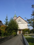 Vue de l'église catholique de Biberist. Cliché personnel (oct. 2008)