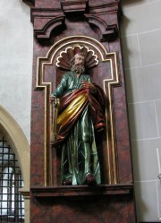 Statue à gauche du tabernacle: Saint Pierre. Cliché personnel