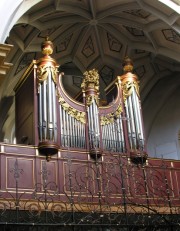 Vue rapprochée de l'orgue Mooser. Cliché personnel