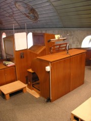 Vue de la console en tribune, placée entre Positif de dos et Grand-Orgue. Cliché personnel