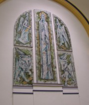 Vue du décor du choeur: le Christ et les 4 Evangélistes. Cliché personnel