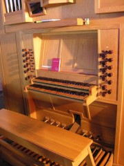 Vue de la console de l'orgue. Cliché personnel