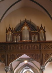 Vue rapprochée de l'orgue Kuhn. Cliché personnel