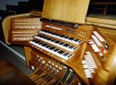Vue de la console actuelle de l'orgue Kuhn de la Marienkirche, Berne. Crédit: M. François Comment
