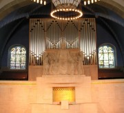 Vue de face de la tribune et de l'orgue. Cliché personnel