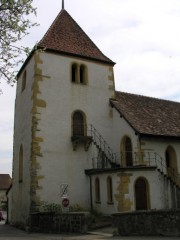 Vue du Temple de Cornaux. Cliché personnel (avril 2009)