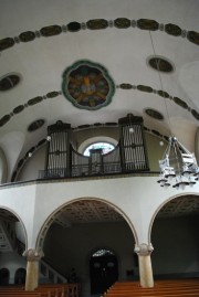 Vue de l'orgue en contre-plongée. Cliché personnel