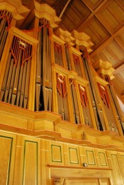 Vue rapprochée de la Montre de l'orgue. Cliché personnel