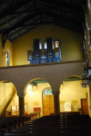 Vue en direction de la tribune et de l'orgue, depuis la nef. Cliché personnel