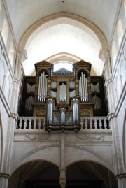 Une dernière vue du Grand Orgue Riepp/Ghys/Formentelli de Beaune. Cliché personnel (juin 2009)