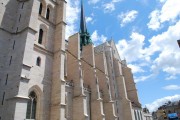 Vue de la façade Sud de la cathédrale de Dijon. Cliché personnel