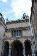 Une vue de la façade de N.-Dame de Dijon, avec ses gargouilles. Cliché personnel