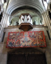 Autre vue de cette tapisserie, avec le Positif de l'orgue. Cliché personnel