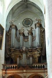 Une dernière vue du Grand Orgue Riepp de Dole. Cliché personnel (juillet 2009)