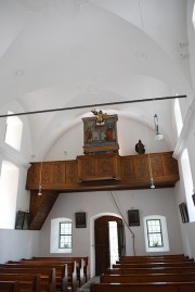 Vue de la nef en direction de la tribune et de l'orgue. Cliché personnel