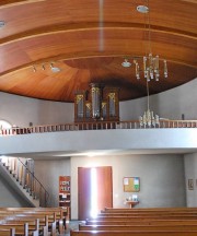 Vue intérieure en direction de l'orgue Walpen. Cliché personnel