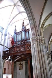 Vue en direction de l'orgue depuis le bas-côté Nord. Cliché personnel