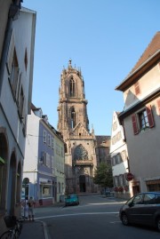 Vue de l'église St-Georges à Sélestat. Cliché personnel (août 2009)