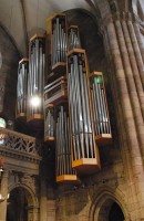 Vue de l'orgue Rieger (1965 / 2001), Marienorgel, du Münster de Frib.-en-Brisgau. Cliché personnel (août 2009)