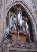 L'orgue de choeur du Münster. Fribourg-en-Brisgau. Cliché personnel (août 2009)