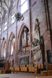 Vue dans le choeur en direction de l'orgue de choeur. Cliché personnel