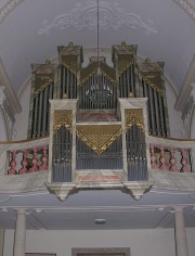 L'orgue photographié au flash. Cliché personnel