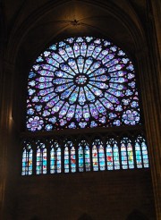 Vue de la rose du transept Nord (13ème s.). Cliché personnel