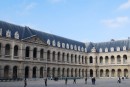 Cour d'Honneur des Invalides. Cliché personnel (nov. 2009)