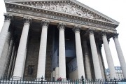 Une dernière vue de la façade de La Madeleine. Cliché personnel