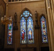 Les verrières en lancettes du transept droit. Cliché personnel