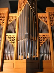 Vue de la façade de l'orgue des Verrières. Cliché personnel