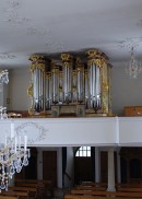 Vue de l'orgue Kuhn (1984) de l'église St-Martin d'Egerkingen. Cliché personnel (mai 2010)