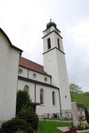 Vue extérieure de l'église. Cliché personnel (mai 2010)