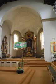 Vue du choeur de l'église (Ascension 2010). Cliché personnel