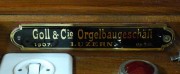 Plaque de signature de l'orgue (1907: Goll). Cliché personnel
