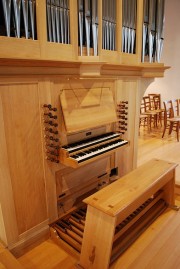 Vue de la console de l'orgue. Cliché personnel