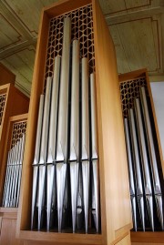 Autres détails des tuyaux de l'orgue en tribune. Cliché personnel