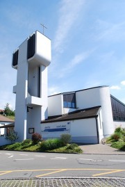 Vue extérieure de l'église catholique de Schöftland. Cliché personnel