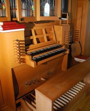 Vue de la console de l'orgue. Cliché personnel