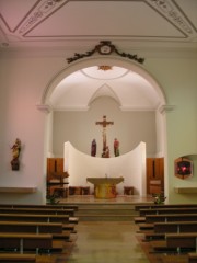 Nef et choeur de l'église de Saulcy. Cliché personnel