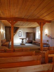 Autre vue de la nef de cette chapelle, en direction de l'orgue. Cliché personnel