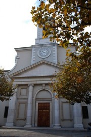 Vue de l'église Ste-Croix. Cliché personnel (oct.2010)