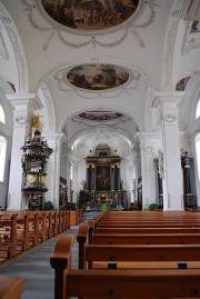 Vue intérieure de l'église (style classique). Cliché personnel