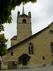 Le Temple d'Avenches, une bel édifice associant art roman et style 18ème s. Cliché personnel