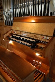 Vue de la console de l'orgue. Cliché personnel