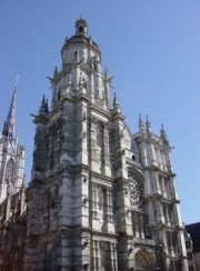 Cathédrale d'Evreux. Crédit: Dictionnaire des Cathédrales de France, Larousse, Paris, 1971